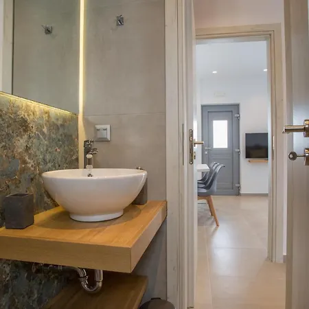 דירה Barbarigos Luxury נאוסה